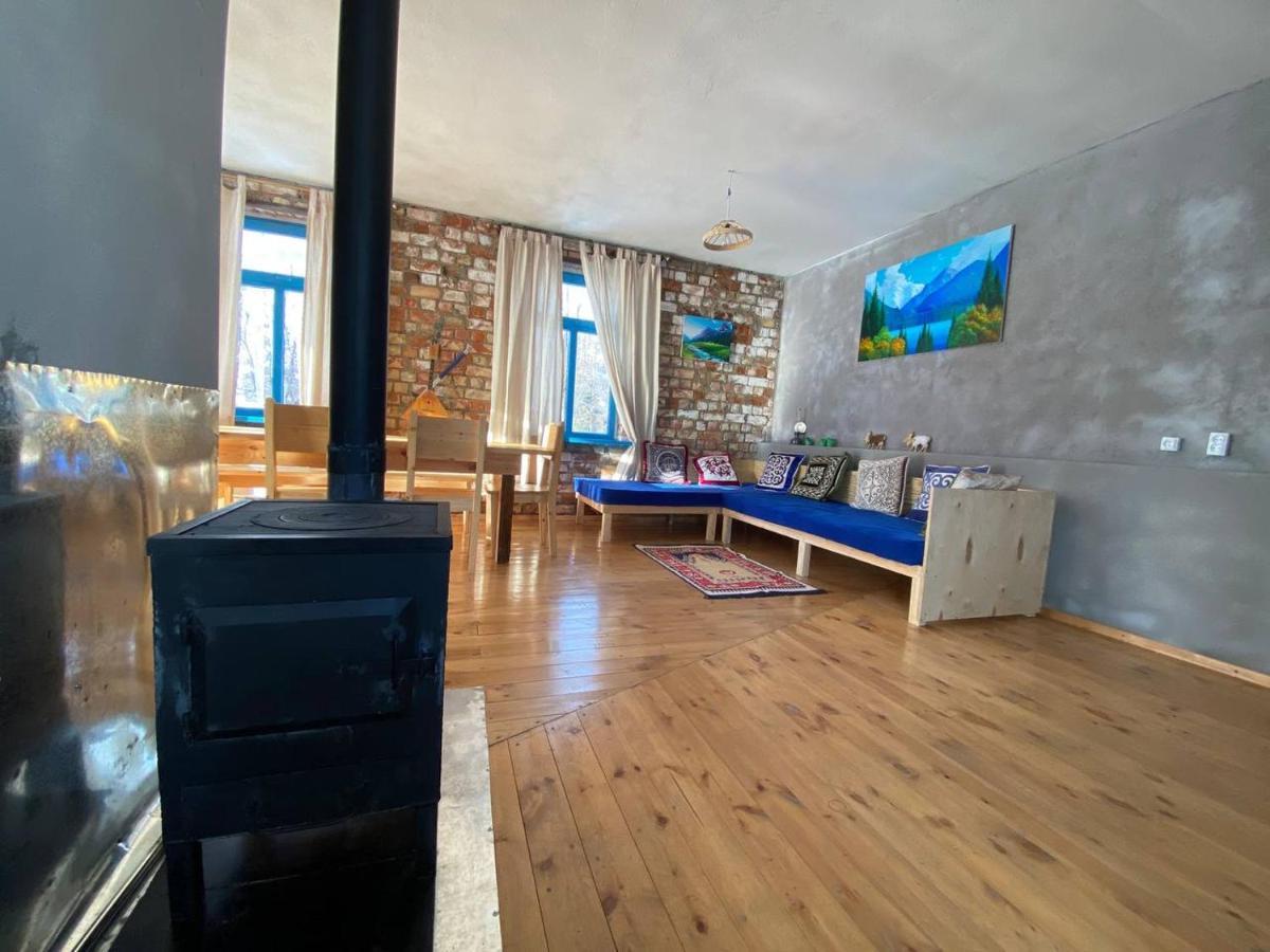 Darya Hostel Jyrgalan Kültér fotó